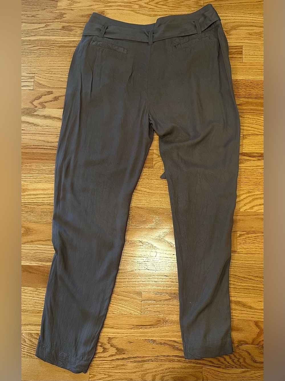 Sundance Gray 100% Rayon Tie Waist Pants Women’s Size 8 Boho Casual Tapered Leg - Picture 2 of 12